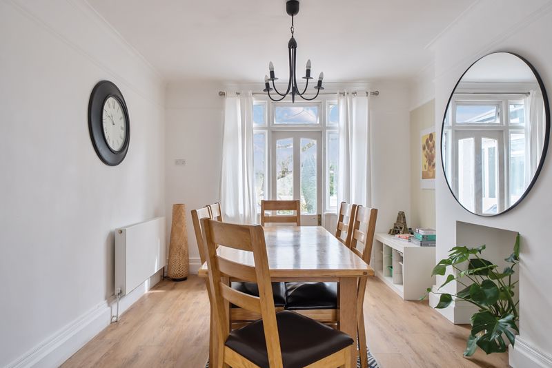 Dining Room- click for photo gallery